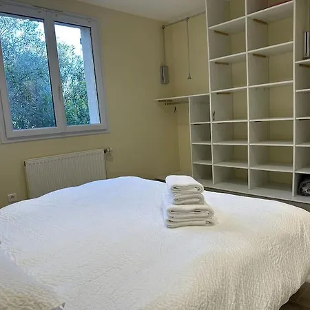 La Maison De Pierres Onches