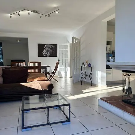 Dom wakacyjny La Maison De Pierres Onches *