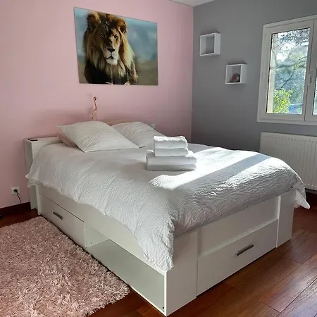 La Maison De Pierres Onches